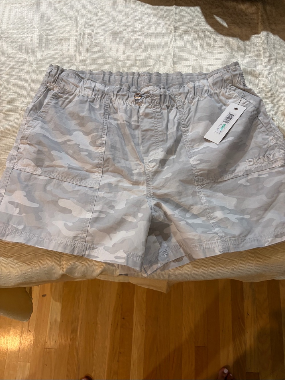 DKNY Light Gray & White Camo Elastic Waist Shorts